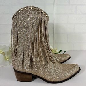 Cowgirl boots Size EU 36 or US 5.5-6 Glittery Western Fringe